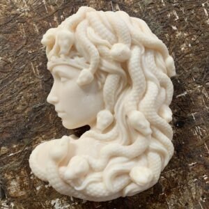 Κερί Μέδουσα Βάρους 480gr 15.5x12 cm